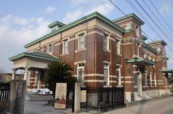 佐賀市歴史民俗館 佐賀市歴史民俗館